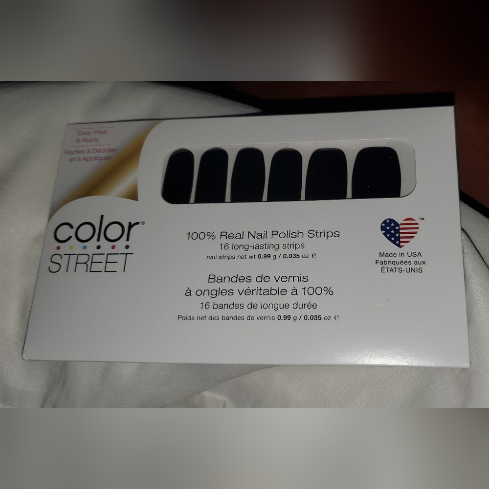 Color Street 100% Real Nail Polish Strips 16 strips Made in Milan